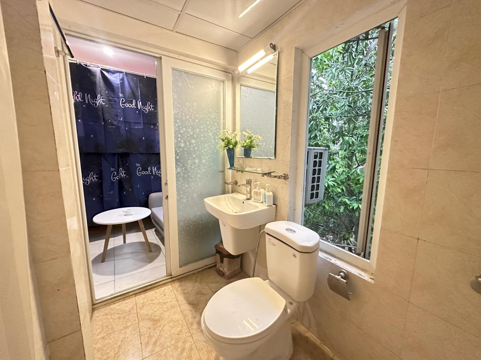 The Lakeview - West Lake Lotus Apartments Ханой Екстериор снимка