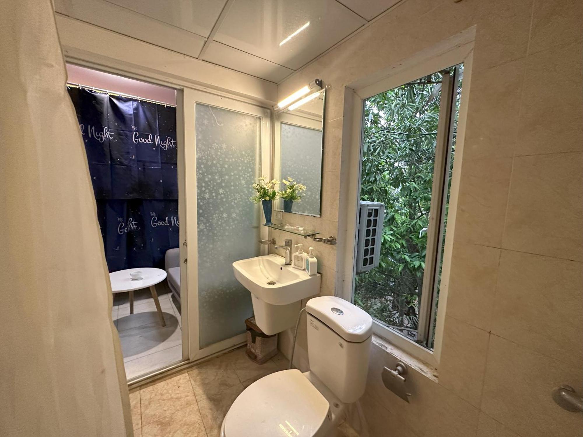 The Lakeview - West Lake Lotus Apartments Ханой Екстериор снимка