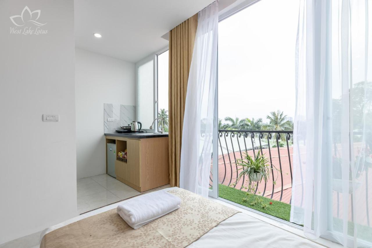 The Lakeview - West Lake Lotus Apartments Ханой Екстериор снимка