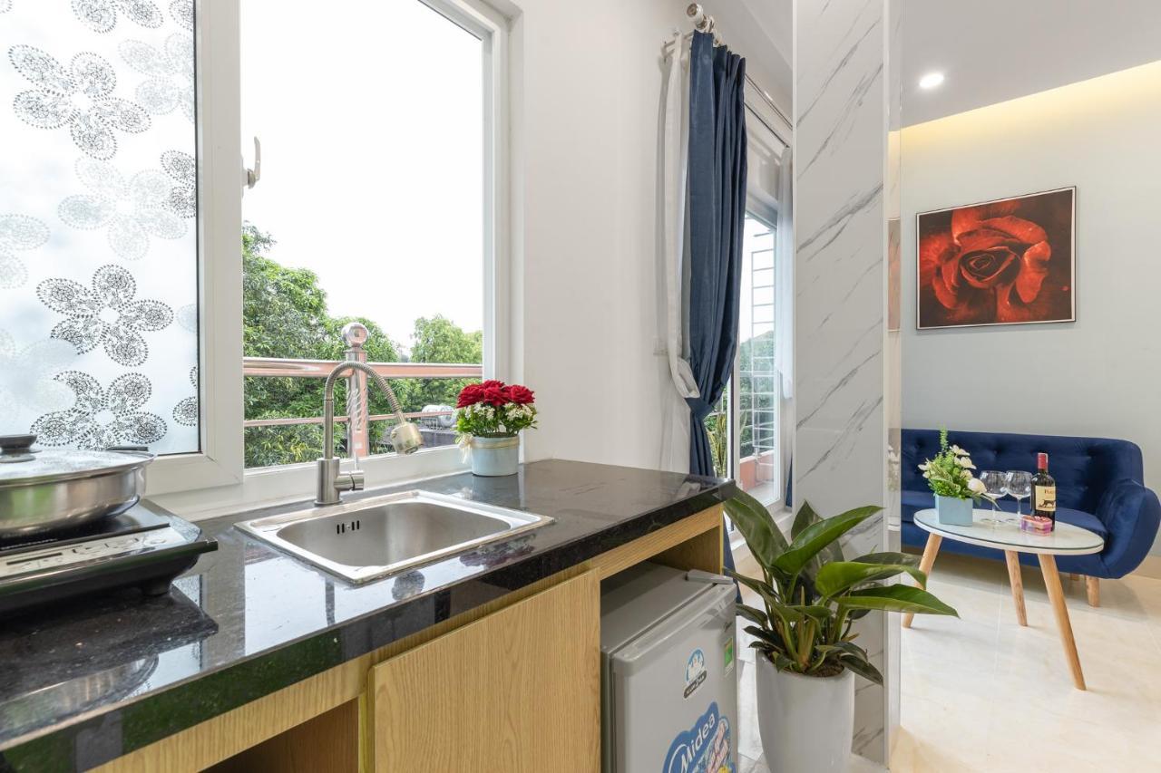 The Lakeview - West Lake Lotus Apartments Ханой Екстериор снимка