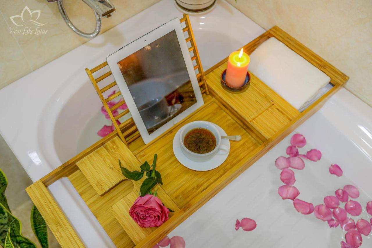 The Lakeview - West Lake Lotus Apartments Ханой Екстериор снимка